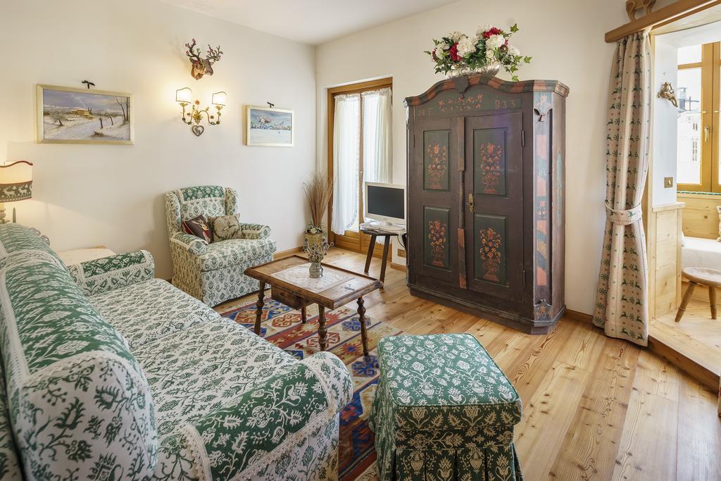 كورتينا دامبيتزو Villa Tullia - Stayincortina المظهر الخارجي الصورة